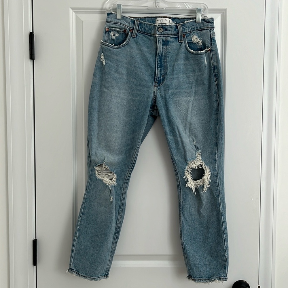 NEW Abercrombie & Fitch: The Mom High Rise Jean